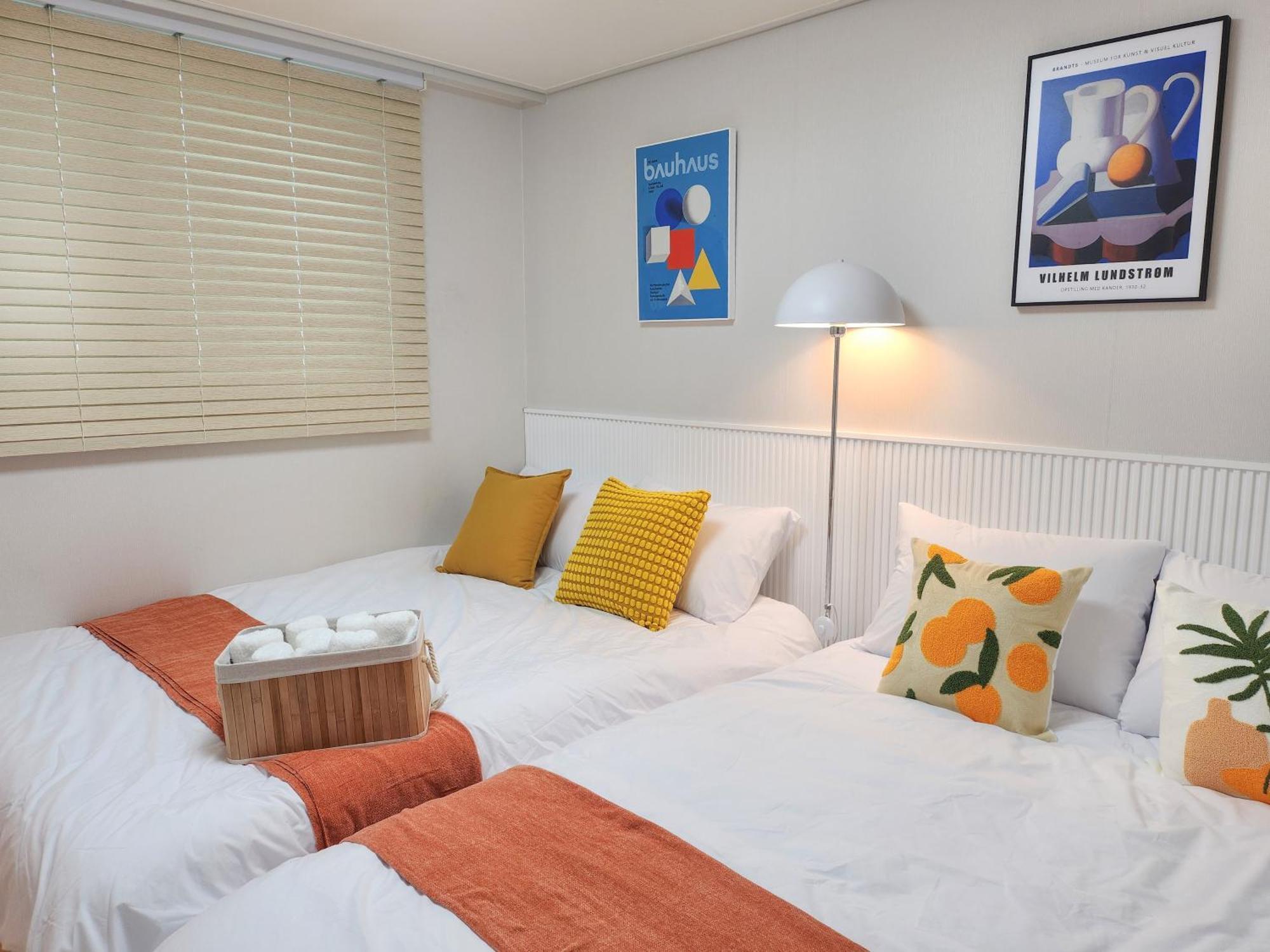 The Moment,hongdae Apartment *