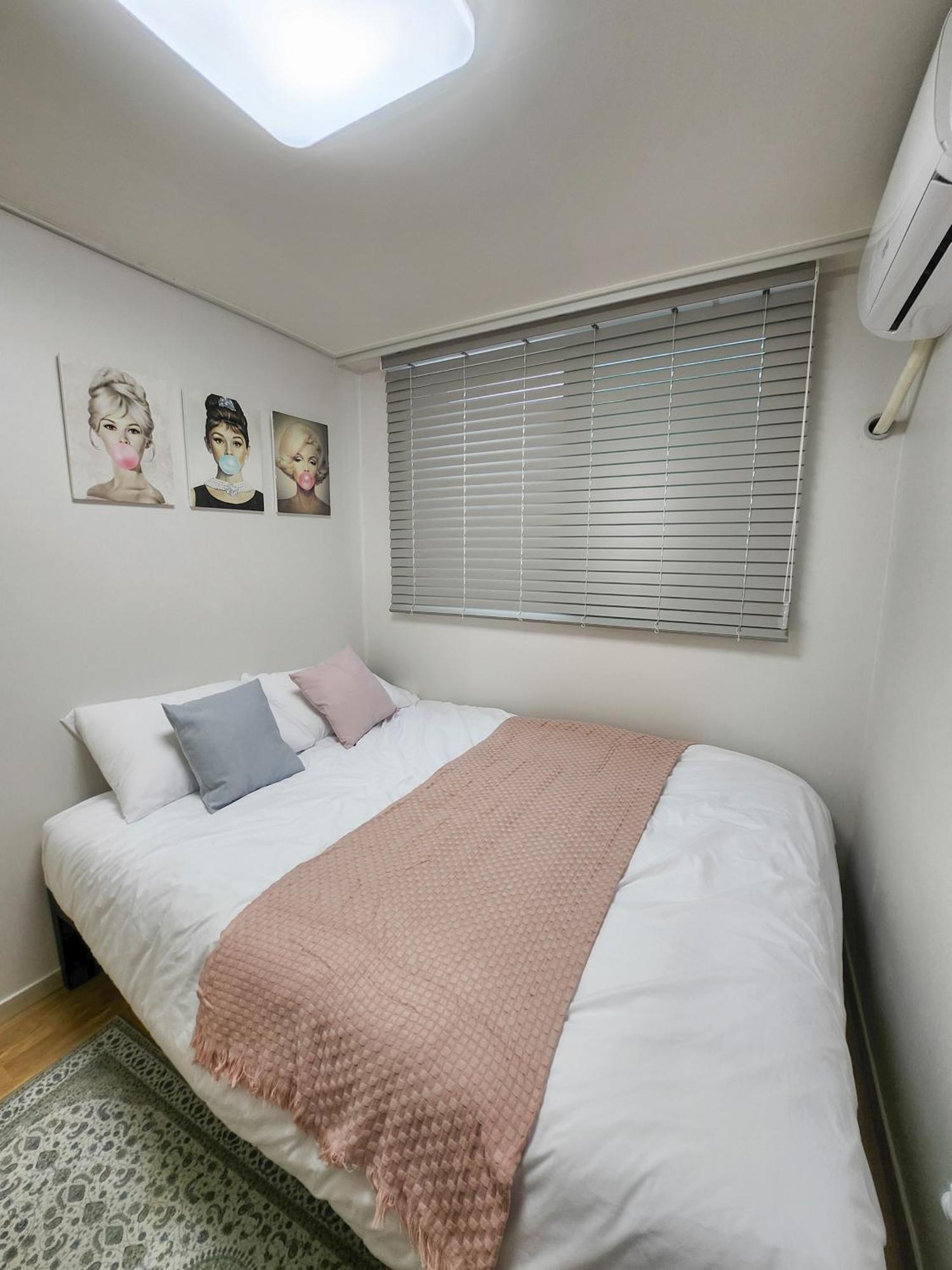 Apartment The Moment,hongdae *